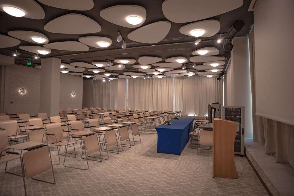 Maritim Hotel Paradise Blue Албена Удобства фото
